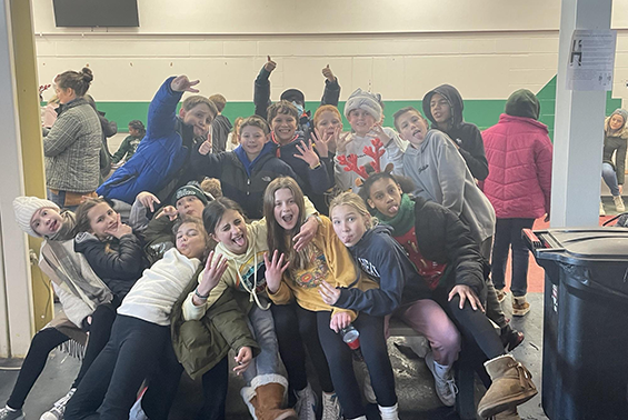 Shatekon gr. 5 takes to the ice! Happy Winter Break!