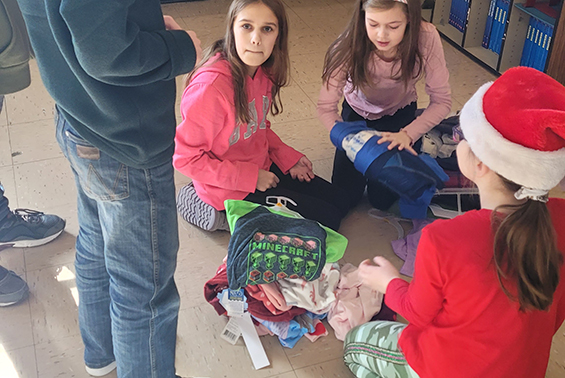 Chango 5th graders in Mrs. Pipino's class wrote persuasive letters and collected 87 pairs of pajamas for the annual Scholastic Pajama Drive (partnered with the Pajama Program).