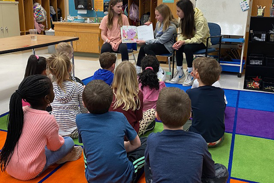 Shatekon fifth graders were guest readers.